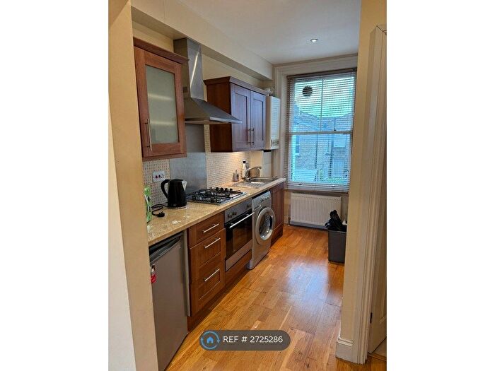 1 Bedroom Flat To Rent In Penton Place, London, SE17