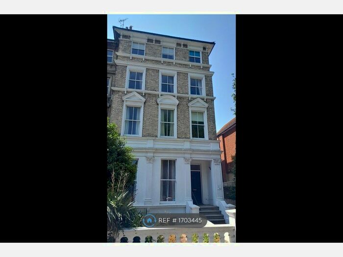 2 Bedroom Flat To Rent In St. Annes Road, Eastbourne, BN21