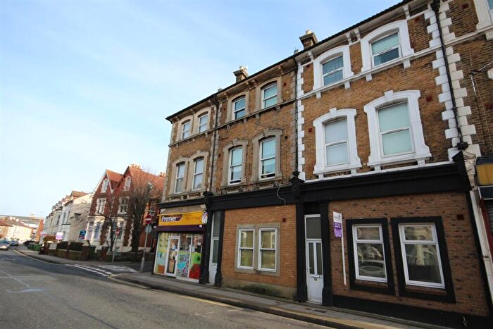 2 Bedroom Flat To Rent In Stansted Road, Southsea, PO5