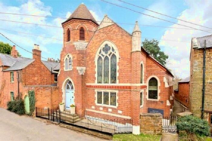 3 Bedroom Detached House To Rent In Parsons Street, Woodford Halse, Daventry, Northamptonshire., NN11