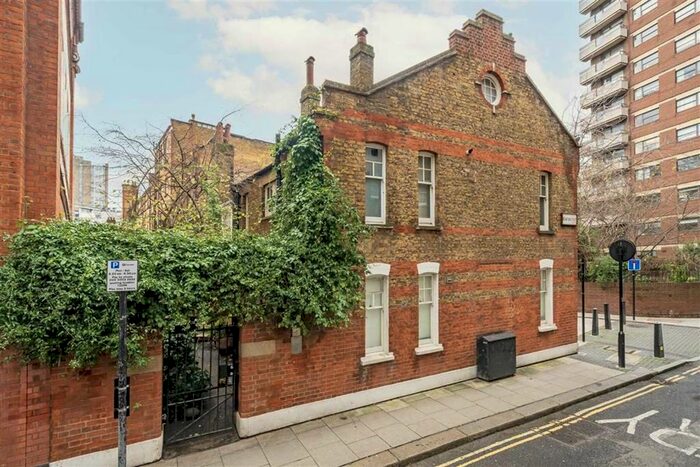 1 Bedroom Flat To Rent In Newton Street, London, WC2B
