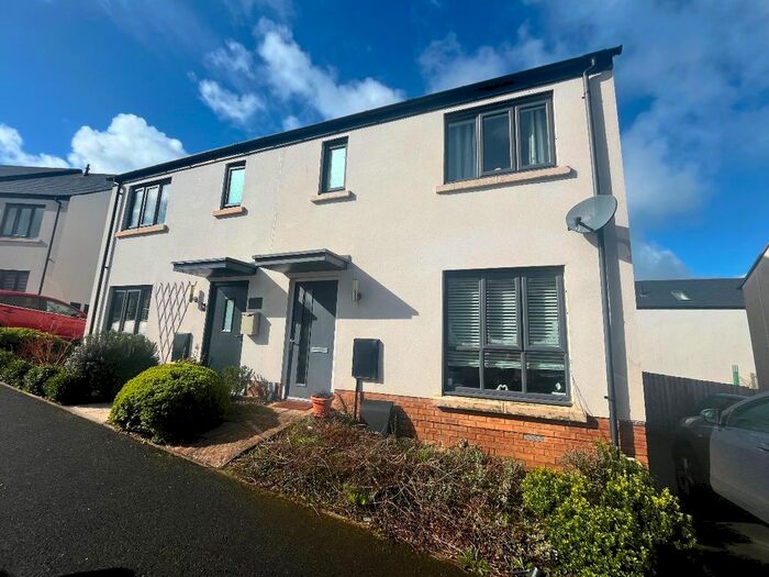 3 Bedroom Semi-Detached House To Rent In Broom Park, Okehampton, EX20