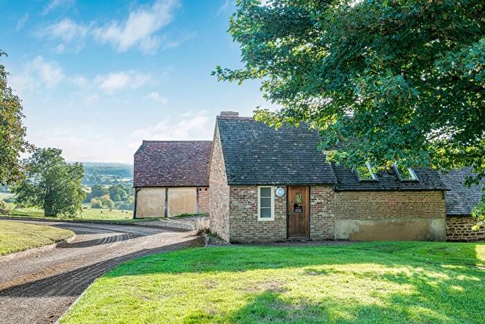 2 Bedroom Cottage To Rent In Brill, Aylesbury, HP18