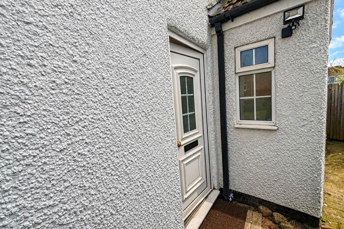 1 Bedroom Flat To Rent In Langland Crescent, Stanmore, Middlesex, HA7