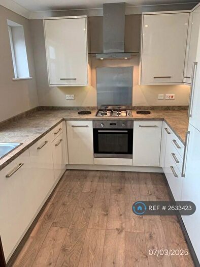 3 Bedroom Terraced House To Rent In Stonefield Street, Cleckheaton, BD19