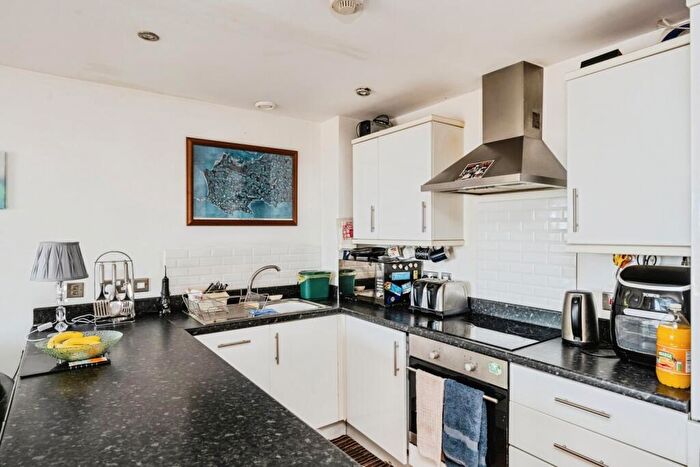 3 Bedroom End Of Terrace House For Sale In Kilvey Terrace, St. Thomas, Swansea, SA1