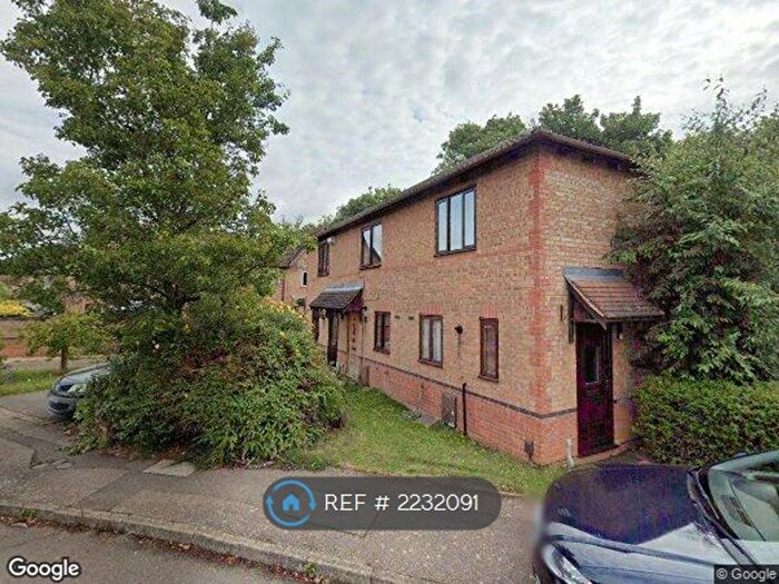 2 Bedroom Terraced House To Rent In Lindisfarne Way, Northampton, NN4