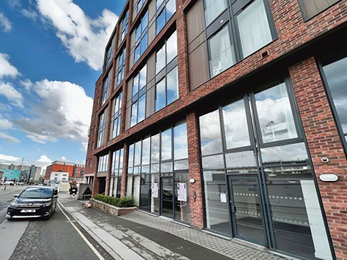 2 Bedroom Flat To Rent In Skinner Lane, Leeds, West Yorkshire, LS7