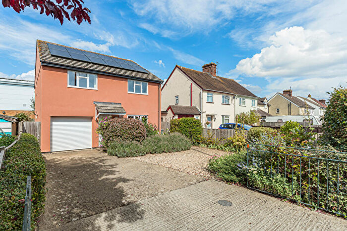4 Bedroom Detached House For Sale In Clover Place, Eynsham, Oxfordshire, OX29