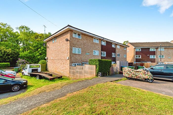 2 Bedroom Maisonette For Sale In Wadhurst Gardens, Southampton, SO19