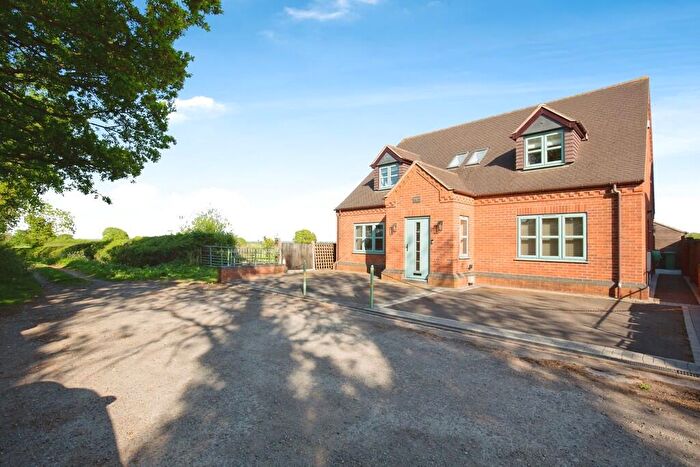 4 Bedroom Detached Bungalow For Sale In Green Lane, Grendon, Atherstone, CV9