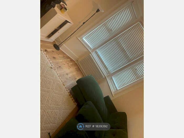 Studio To Rent In Ladywell, London, SE6