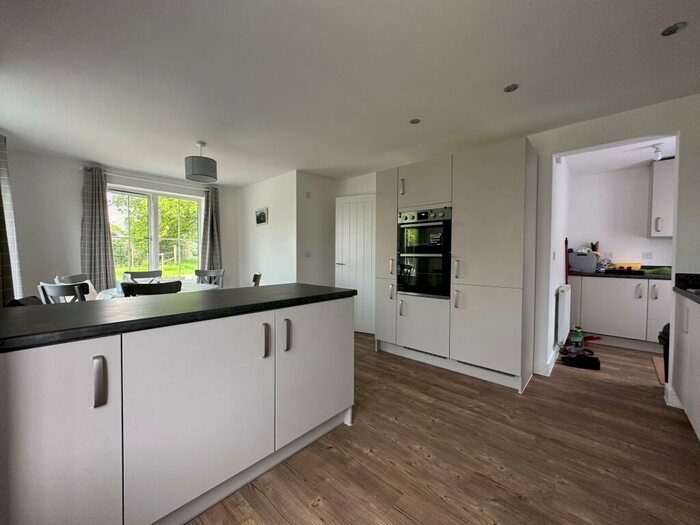 4 Bedroom House To Rent In Anderdon Avenue, Southampton, SO16