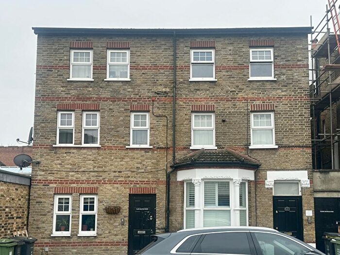 2 Bedroom Property To Rent In Albacore Crescent, London, SE13