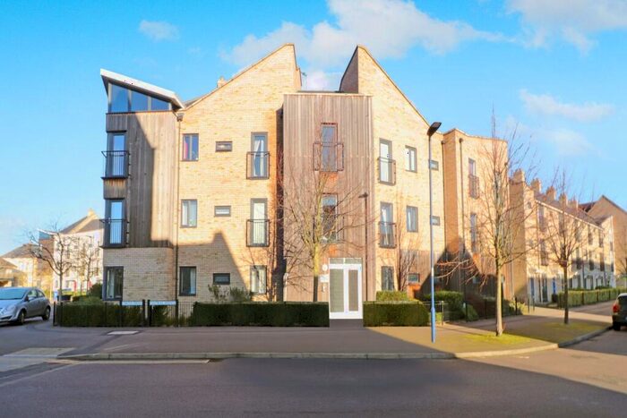 2 Bedroom Apartment To Rent In Central Avenue, Cambridge, Cambs, CB4