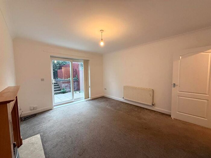 2 Bedroom Terraced House To Rent In Windmill Hill, Halesowen, West Midlands, B63