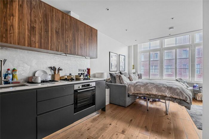 1 Bedroom Flat To Rent In Borough High Street, London, SE1