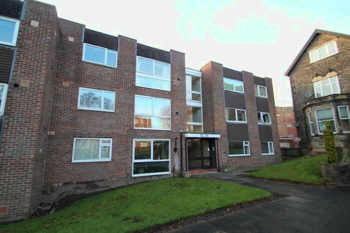 1 Bedroom Flat To Rent In Kingsway Court, Moortown, LS17