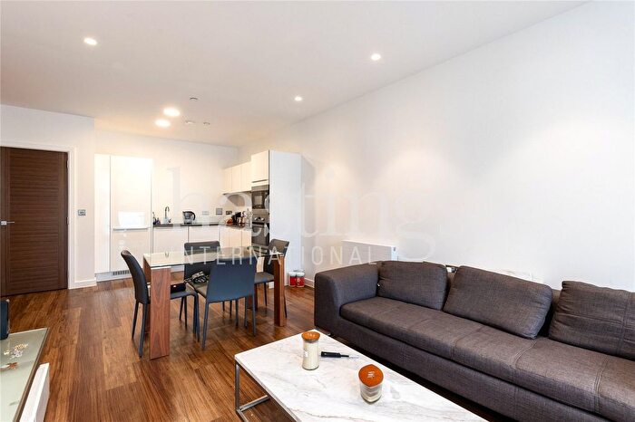 1 Bedroom Flat To Rent In Sitka House, Quebec Way, Canada Water, SE16