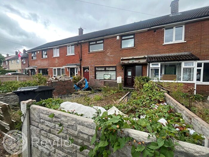 3 Bedroom Terraced House For Sale In Lilac Avenue, Newhey, OL16