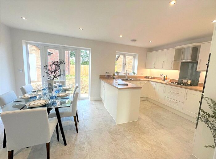 4 Bedroom Detached House For Sale In The Paddocks, Blofield Heath, Norfolk, NR13