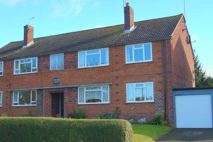 2 Bedroom Flat To Rent In Mason Road, Headless Cross, Redditch, B97