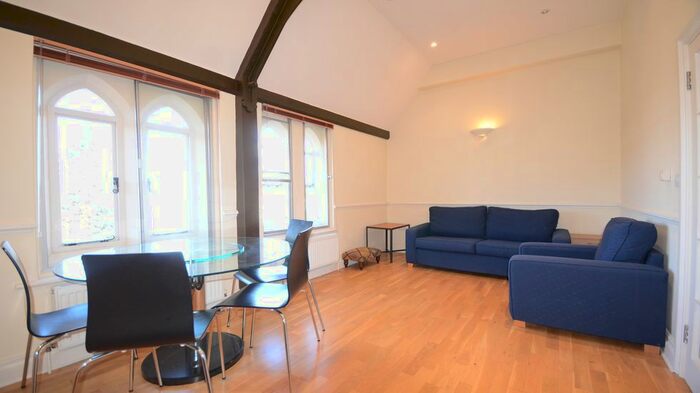 1 Bedroom Flat To Rent In Hatch Lane, Windsor SL4