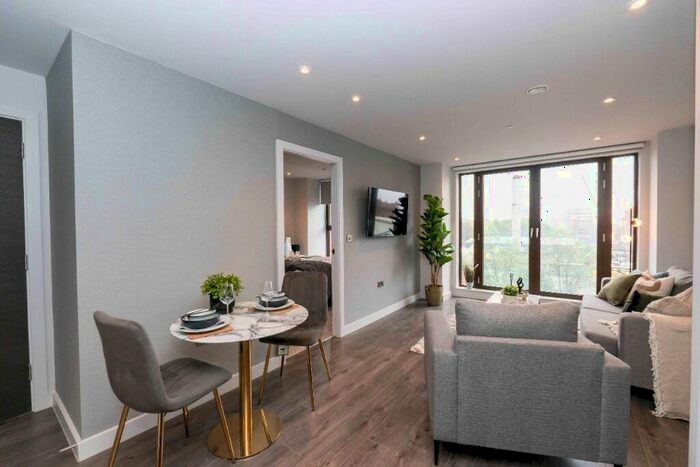 1 Bedroom Apartment To Rent In Parliament Square Crump St, Liverpool, Merseyside, L1