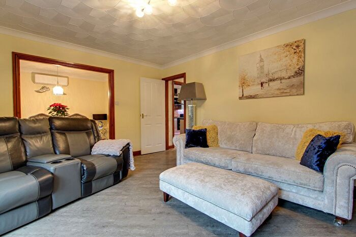 4 Bedroom Detached House For Sale In Orchard Drive, West Walton, PE14