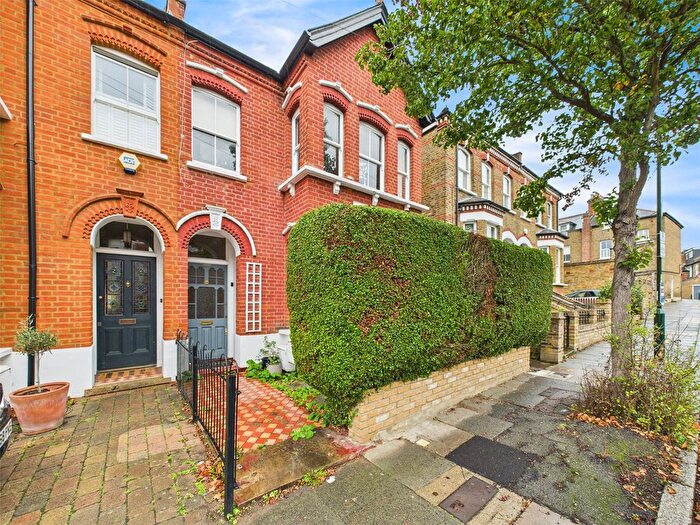 2 Bedroom Maisonette To Rent In Beaconsfield Road, St Margarets, TW1