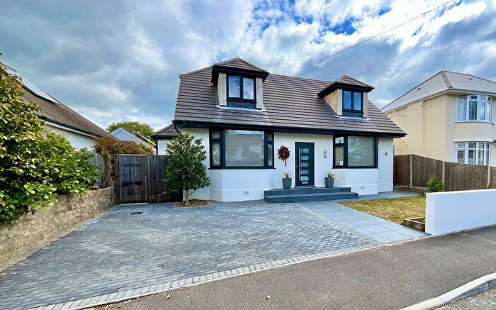 5 Bedroom Detached House For Sale In Ken Road, Southbourne, BH6