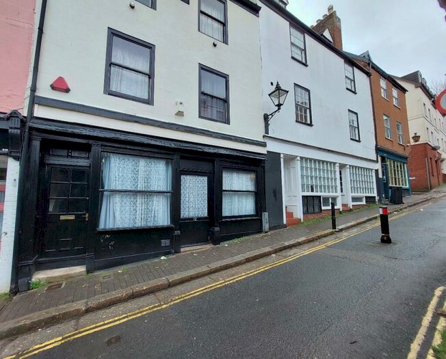 6 Bedroom Terraced House To Rent In Lower North Street, EX4