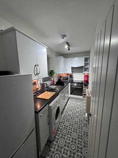 1 Bedroom Flat To Rent In Strathmartine Road, Dundee, DD3