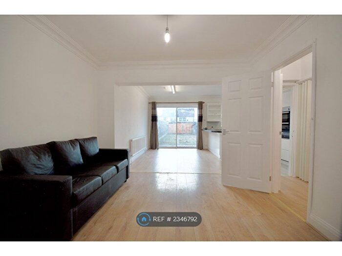 4 Bedroom Semi-Detached House To Rent In Holyrood Avenue, Harrow, HA2