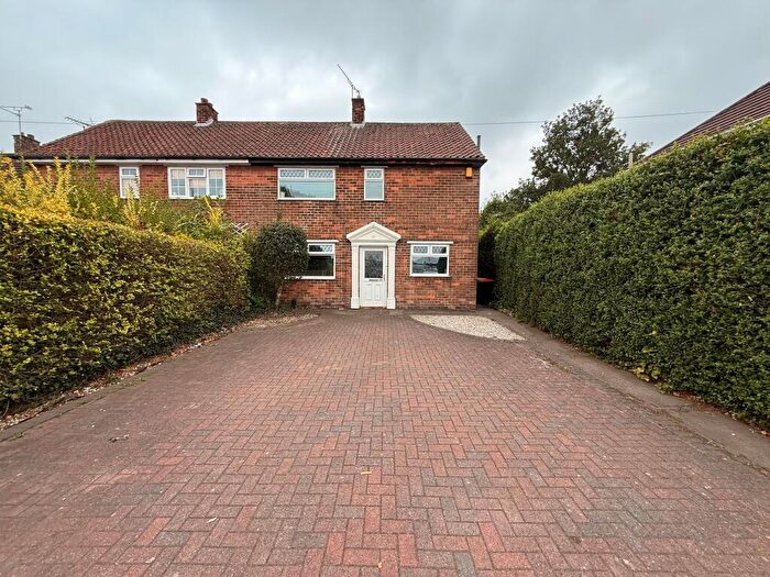 3 Bedroom House To Rent In Eastfield Side, Sutton In Ashfield, NG17