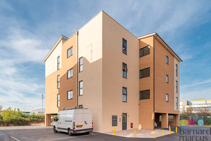 2 Bedroom Apartment To Rent In Melbourne Road, Tilbury, RM18