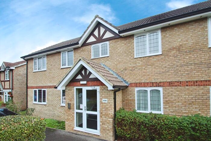 2 Bedroom Apartment To Rent In Rockall Court, Berkshire, Langley, SL3