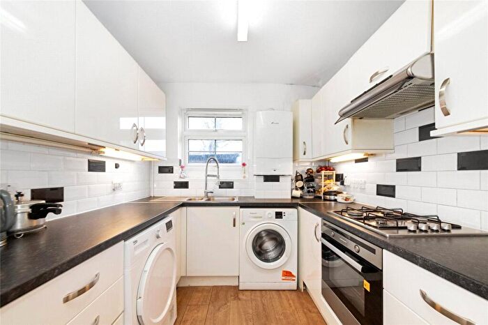 4 Bedroom Apartment To Rent In Jubilee Court, London Road, Thornton Heath, CR7