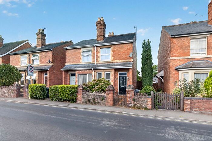 2 Bedroom Semi Detached House For Sale In Upper Howsell Road, Malvern, WR14