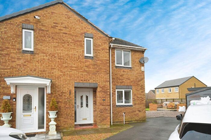 3 Bedroom Semi Detached House For Sale In Wains Close, Buxton, Derbyshire, SK17