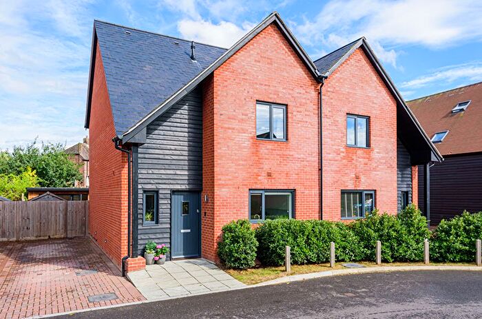 3 Bedroom Semi Detached House For Sale In Station Drive, Sutton Scotney, Winchester, Hampshire, SO21