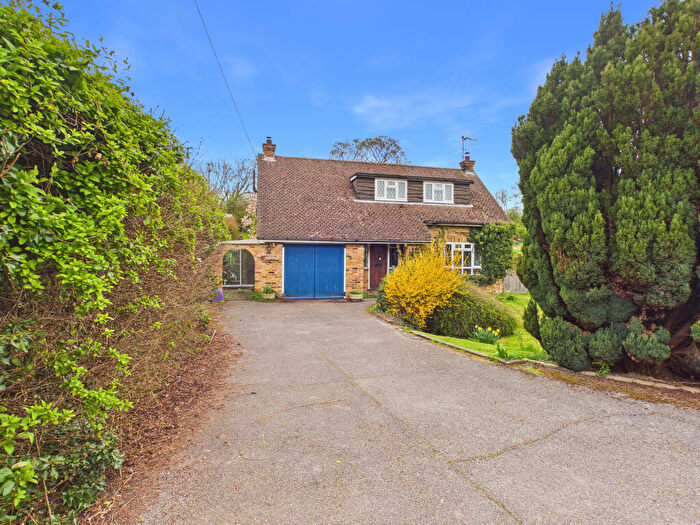 3 Bedroom Detached House For Sale In Bricks Lane, Beacons Bottom, High Wycombe, Buckinghamshire, HP14