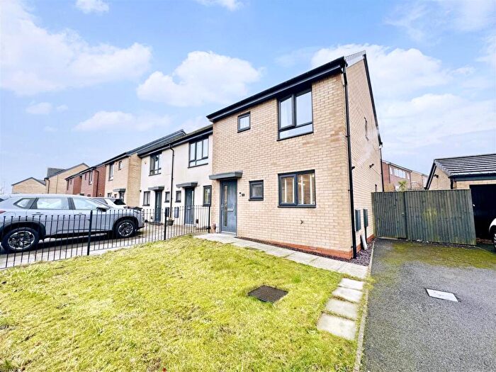 3 Bedroom Semi Detached House For Sale In Kirkstall Road, Barnsley, S71