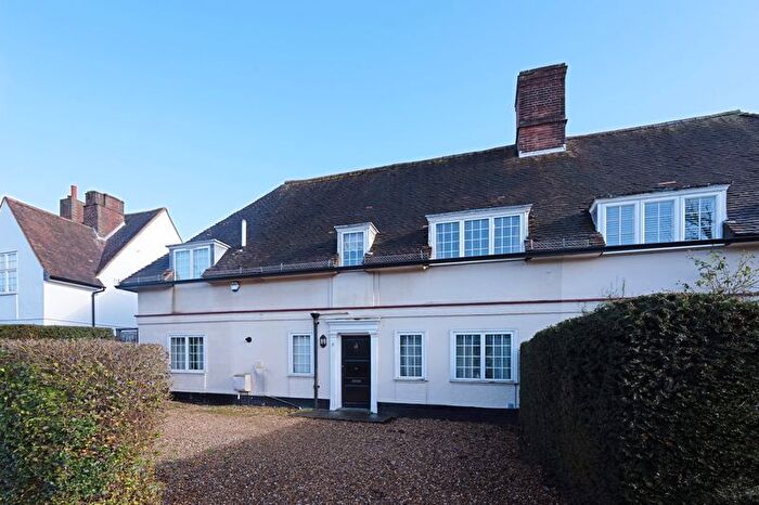 6 Bedroom Property To Rent In Greenhill, Sutton, SM1