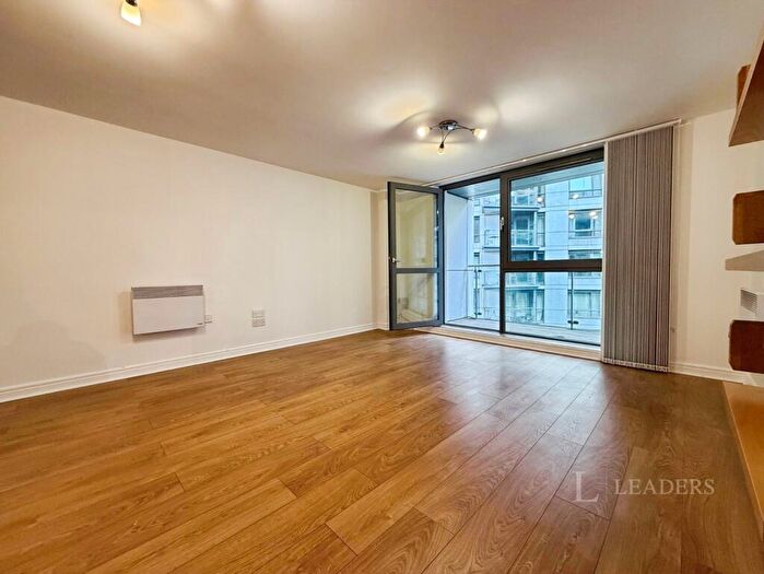 2 Bedroom Flat To Rent In Holliday Street, Birmingham, West Midlands, B1