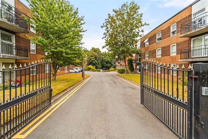 1 Bedroom Flat To Rent In Manor Court, Stretford, M32