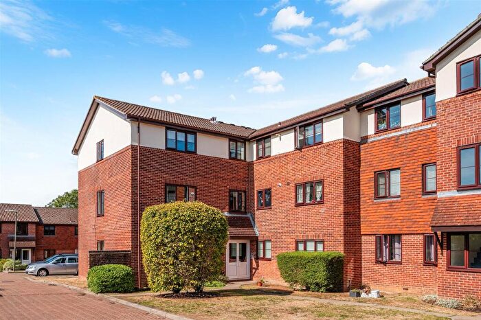 1 Bedroom Apartment To Rent In Firle Court, Yeomanry Close, Epsom, KT17