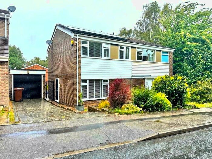 3 Bedroom Semi-Detached House To Rent In Silverspot Close, Rainham, Gillingham, ME8