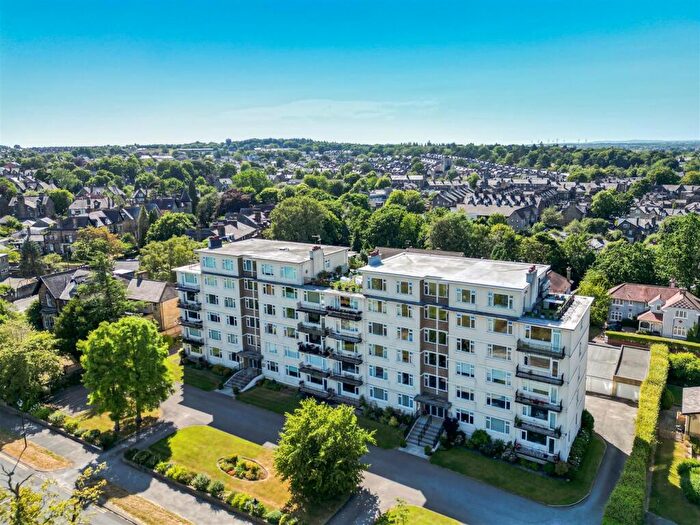 3 Bedroom Flat For Sale In Beech Grove, Harrogate, HG2
