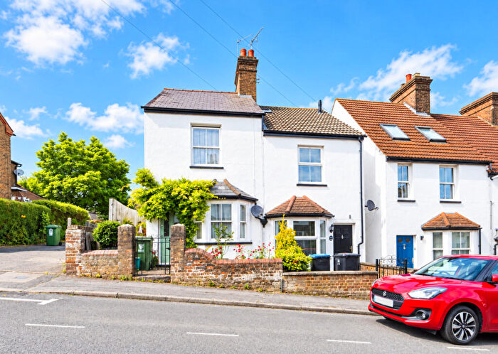 3 Bedroom Semi-Detached House To Rent In Astley Road, Hemel Hempstead, HP1
